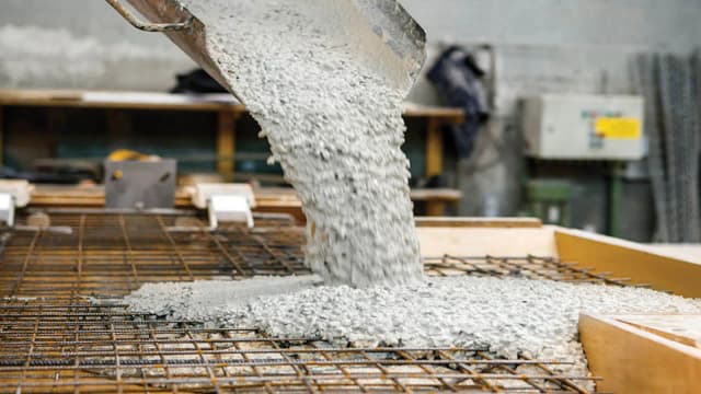 Jaki beton na strop? Wybierz najlepszy typ dla swojego projektu